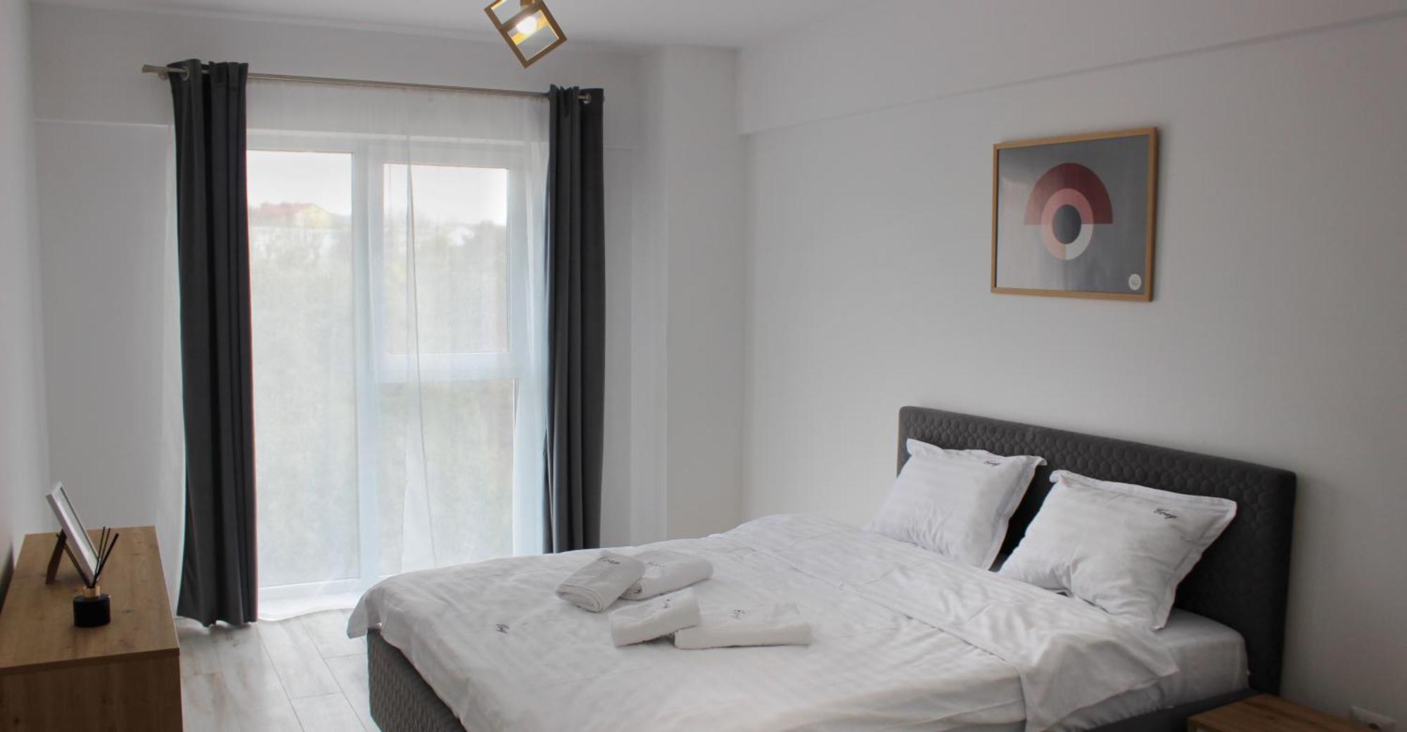 Cozy Apartments In Centre Of Suceava Near Kaufland And University Екстериор снимка